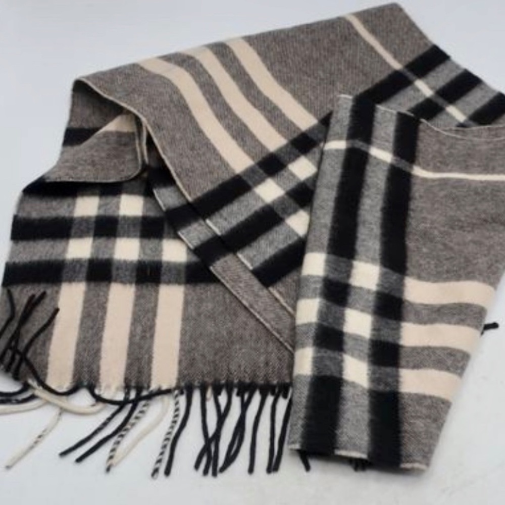 Burberry Giant Check Cashmere Scarf